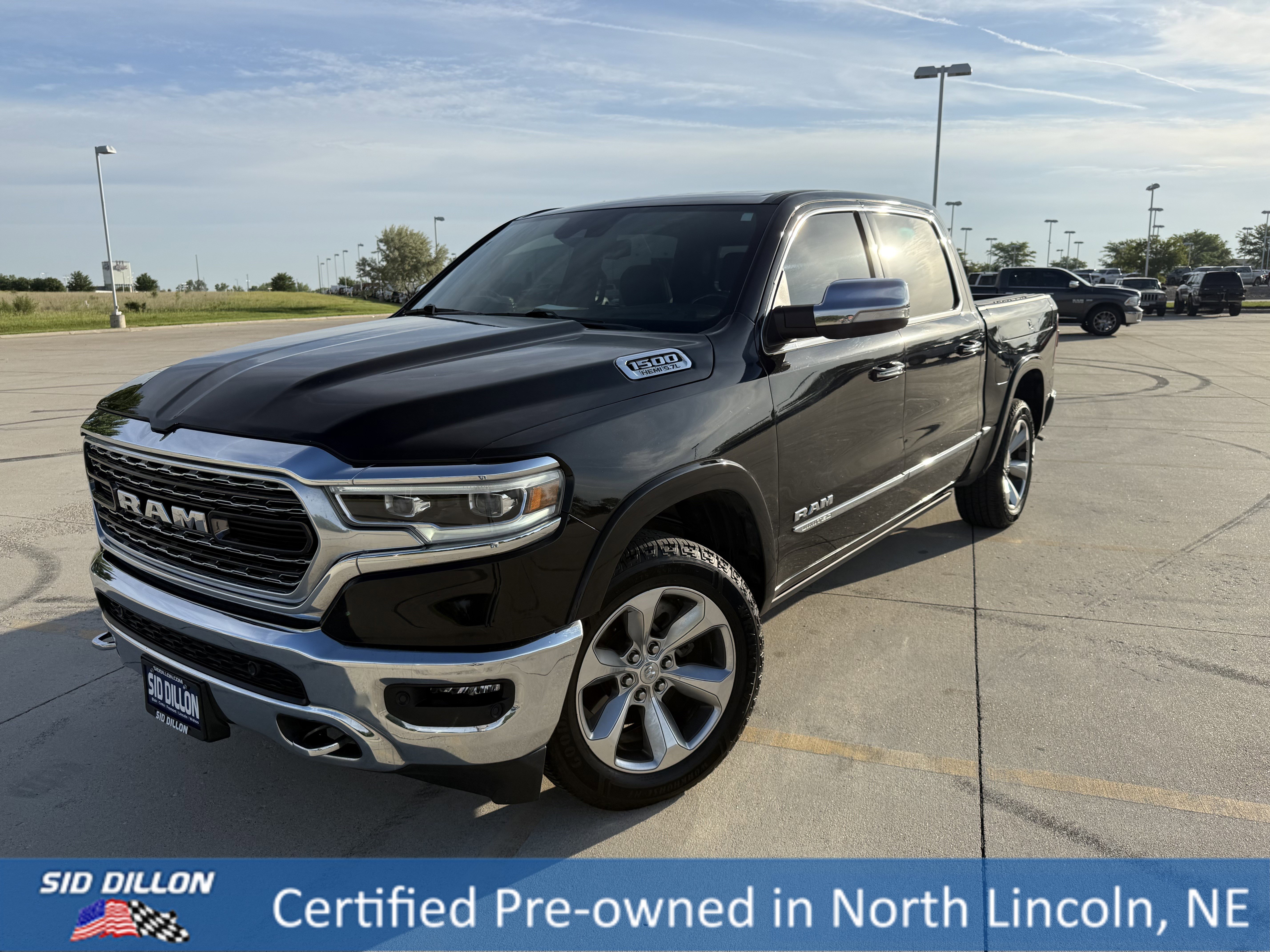 2022 RAM 1500 Limited 4x4 Crew Cab 5'7's photo