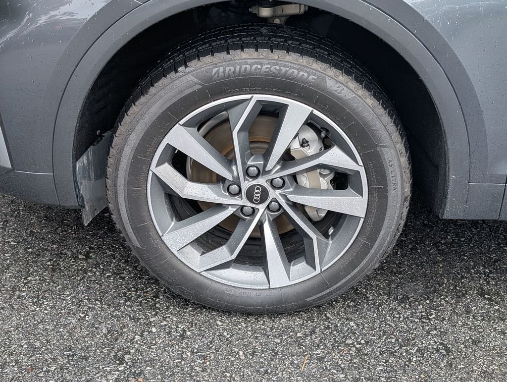 Used 2022  Audi 45 S line Premium image 11