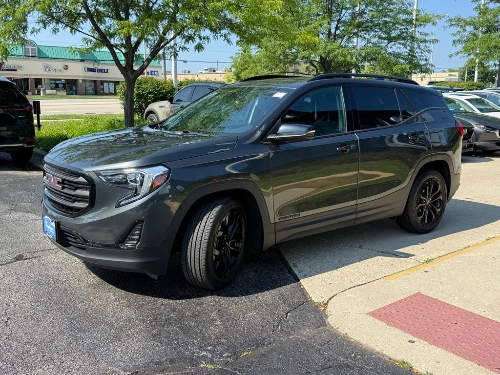 Used 2021 Gray GMC SLE image 3
