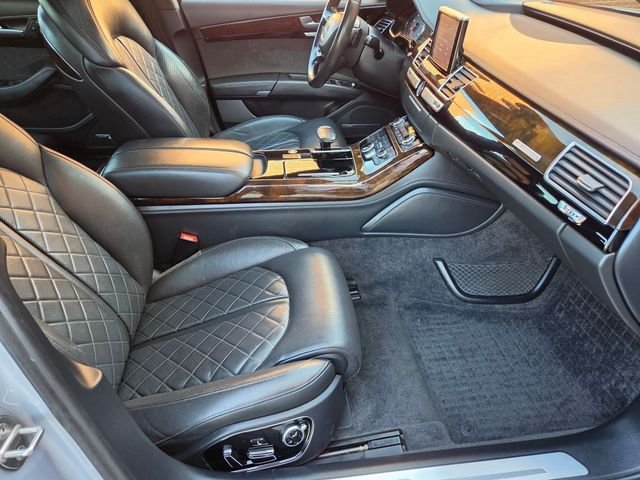 Used 2016 Silver Audi L 4.0T Sport image 31