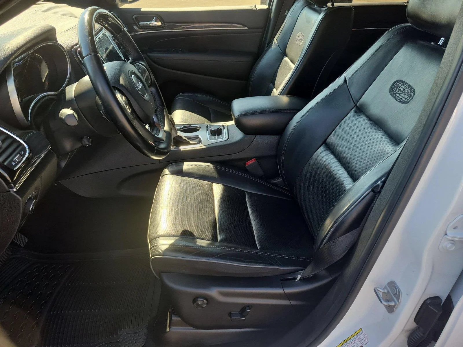 Used 2020 Bright White Clearcoat Jeep Overland image 17