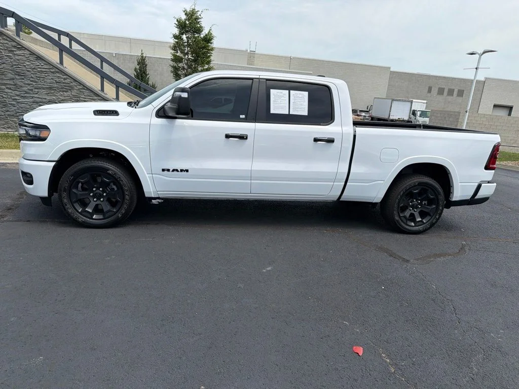 Used 2025 White Ram Big Horn/Lone Star image 4