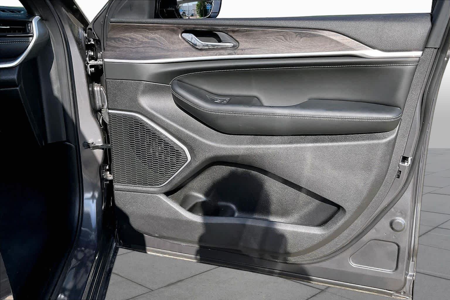 Used 2026 Baltic Gray Metallic Clearcoat Jeep Limited Reserve image 22
