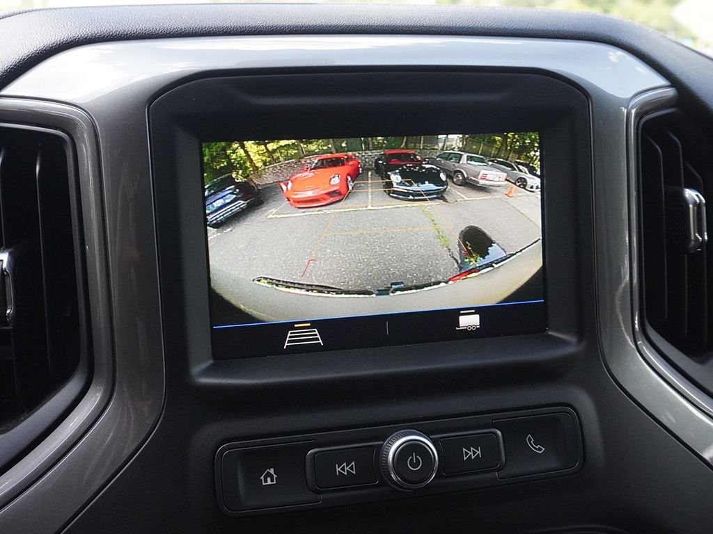Used 2023 White GMC Pro image 36