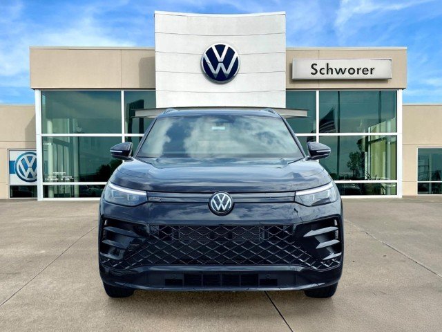 New 2026 Deep Black Pearl Volkswagen SE R-Line Black 4Motion image 3