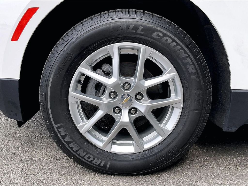 Used 2023 White Chevrolet LT image 22