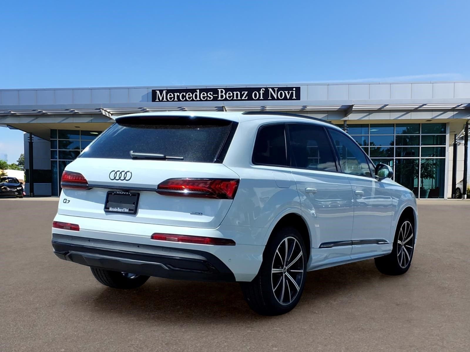 Used 2023 White Audi  image 5