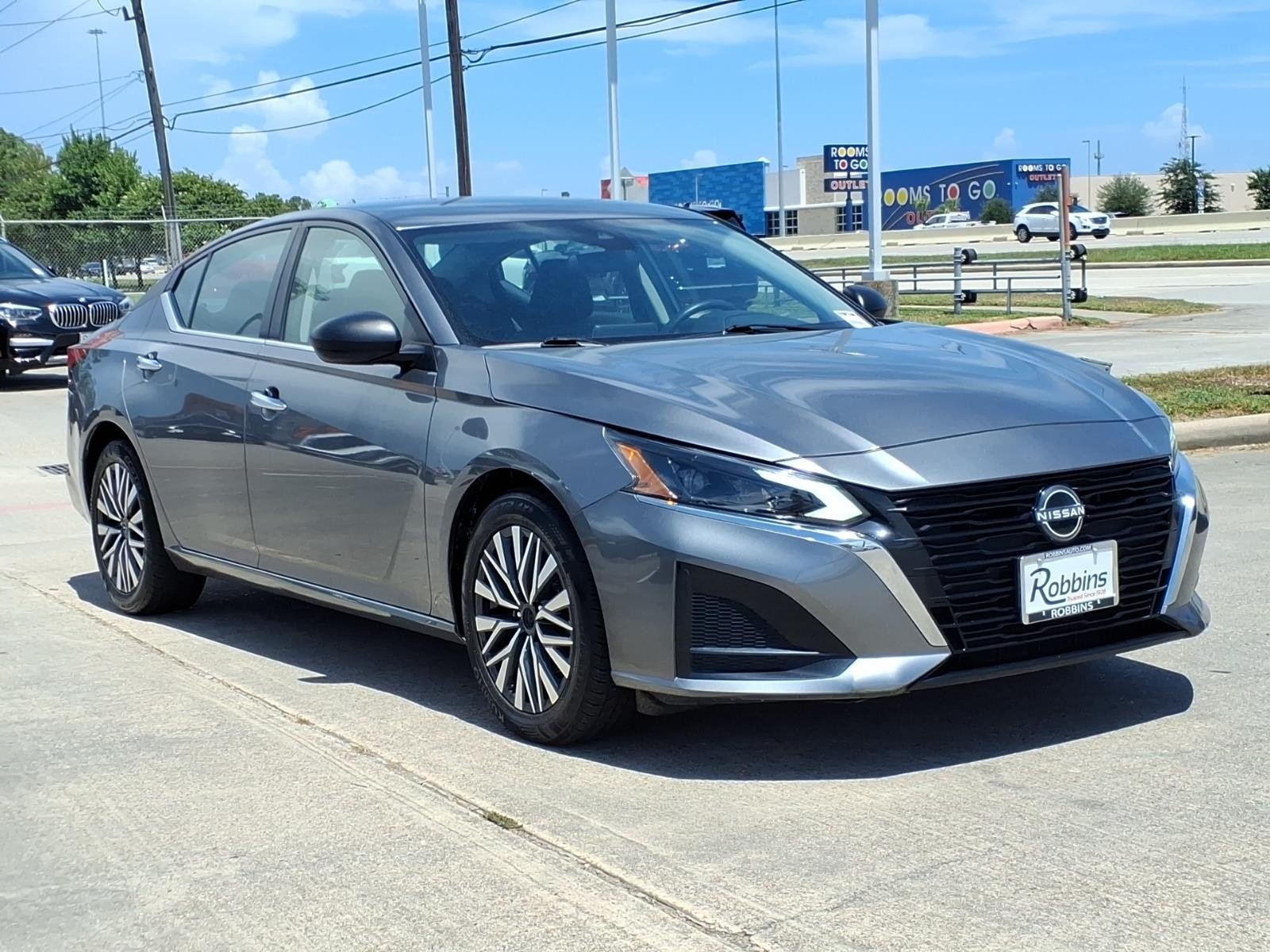 2024 Nissan Altima 2.5 SV Gray at Robbins Nissan