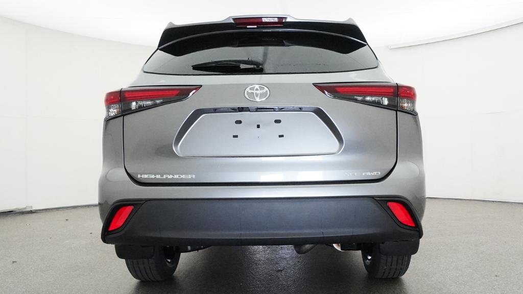 New 2026 Heavy Metal Toyota XLE image 24
