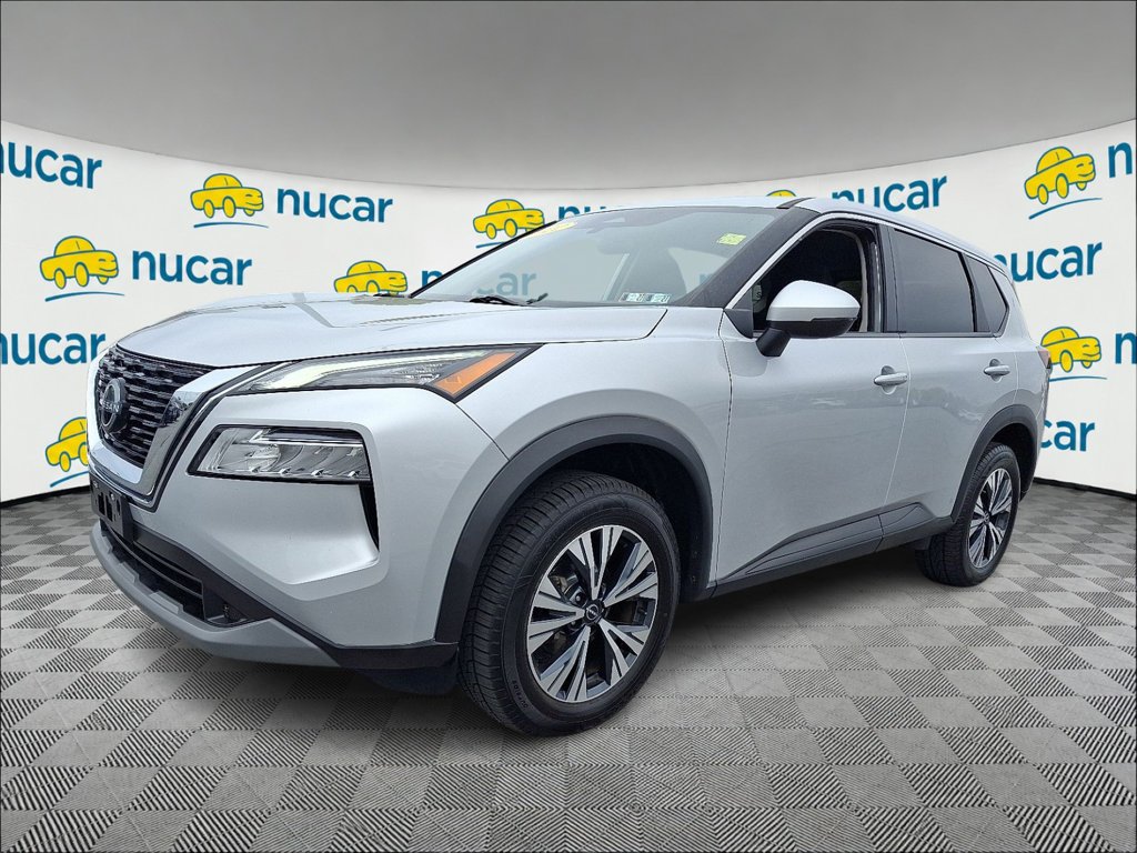 Used 2022 Silver Nissan SV image 3