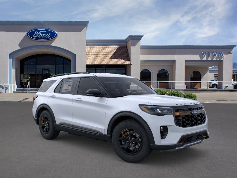 New 2026 Space White Metallic Ford Tremor® image 7