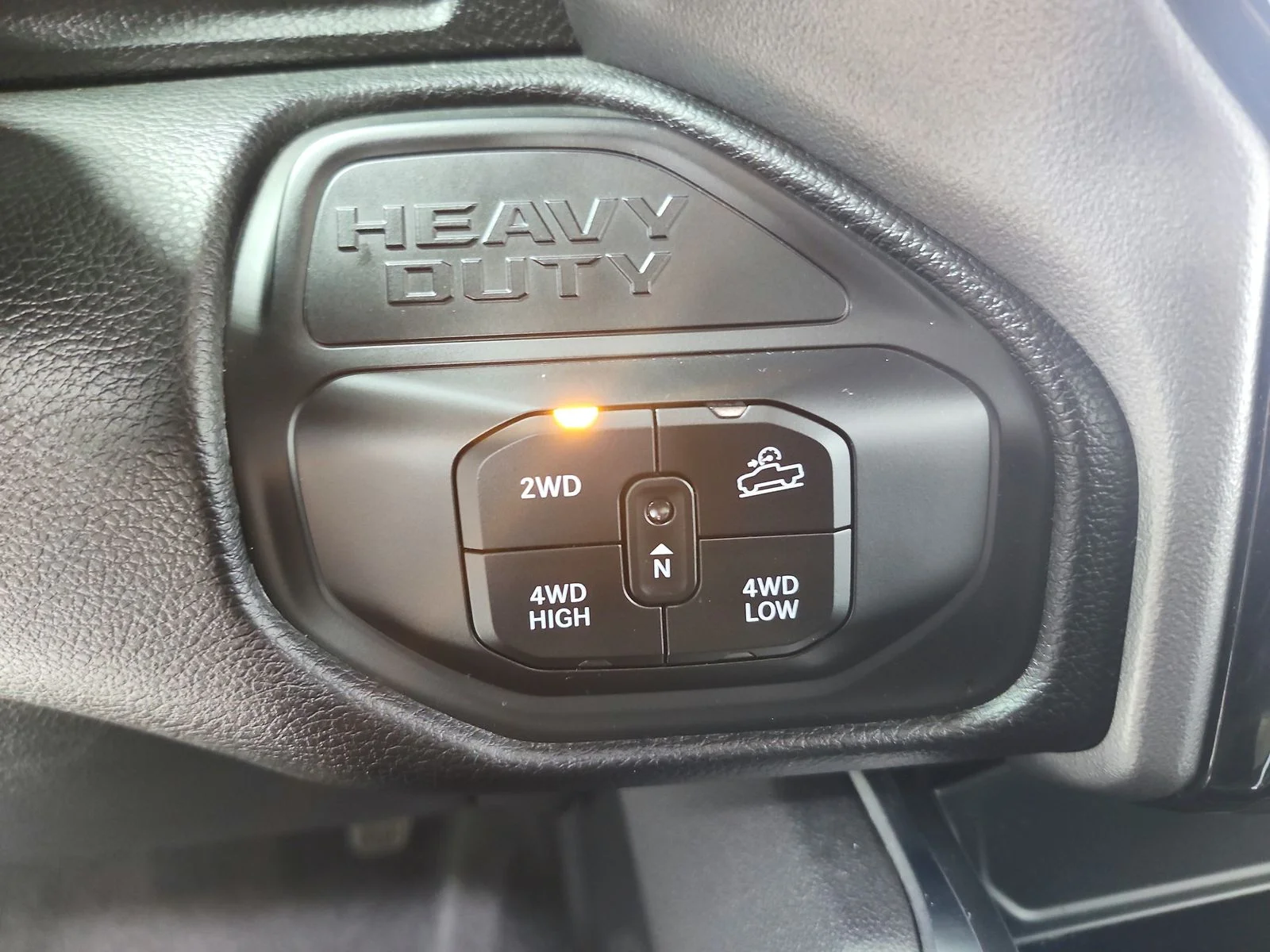 Used 2025 White Ram Laramie image 27