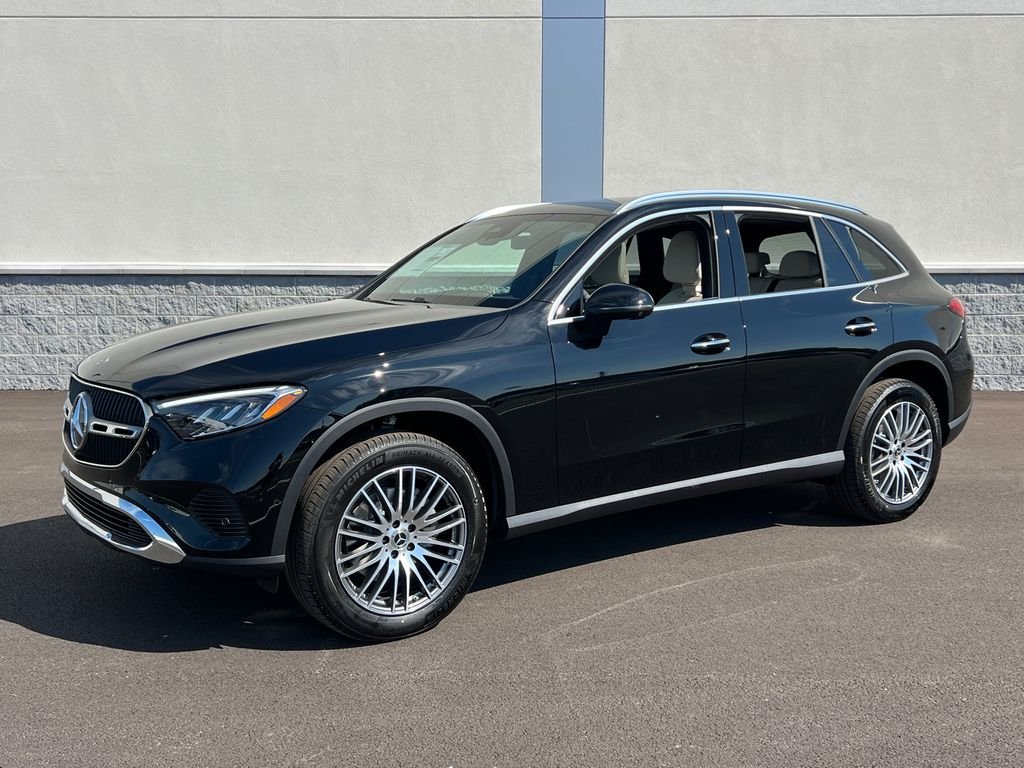 New 2027 Black Mercedes-Benz GLC 300 image 1