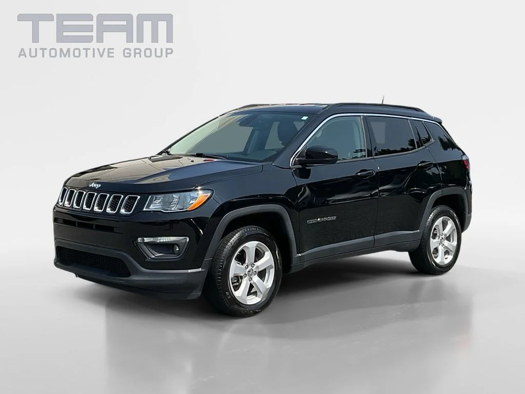 Used 2021 Black Jeep Latitude image 3