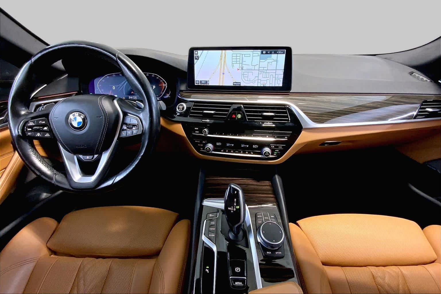 Used 2022 Alpine White BMW 540i xDrive image 15