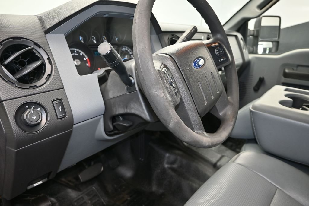 Used 2016 Gray Ford XL image 12