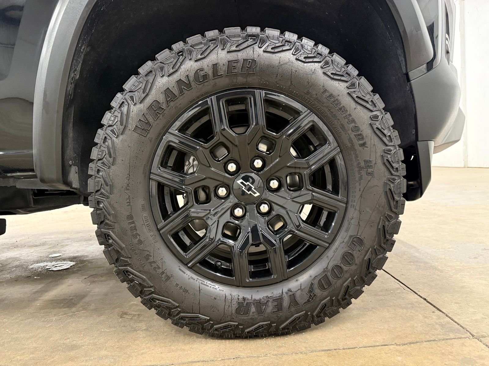 Used 2025 Black Chevrolet Trail Boss image 28