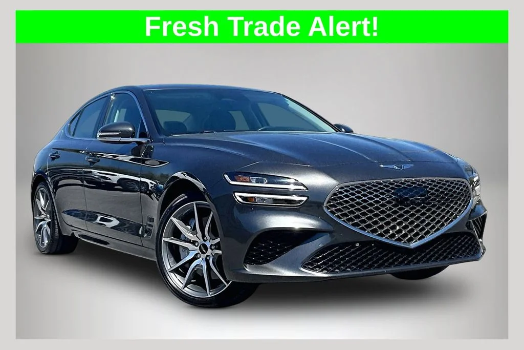 2025 Genesis G70 2.5T Standard's photo