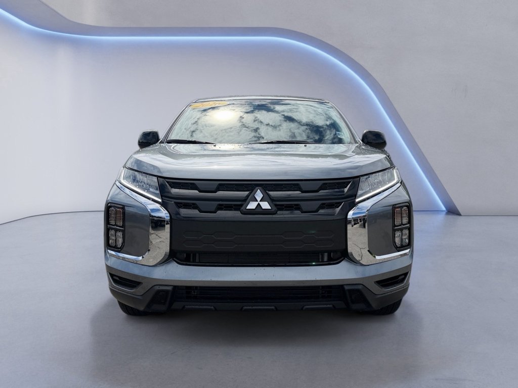 New 2026 Mercury Gray Metallic Mitsubishi LE image 8