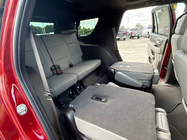 2023 GMC Yukon SLT - Photo 36