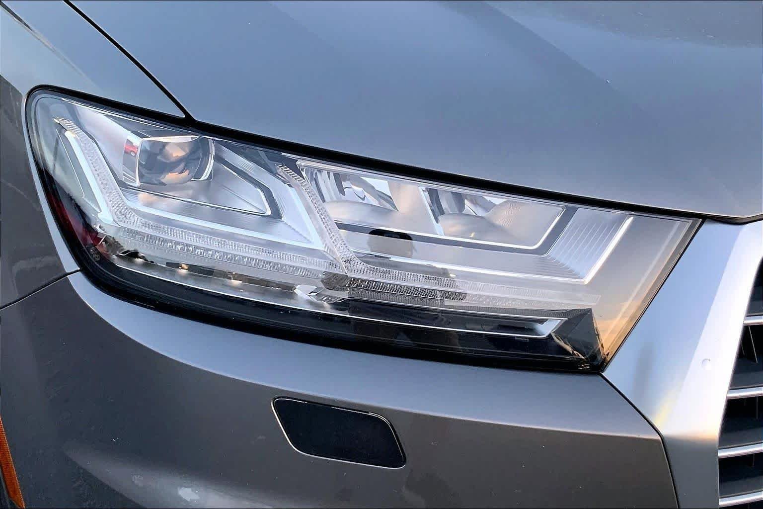 Used 2018  Audi Prestige image 26