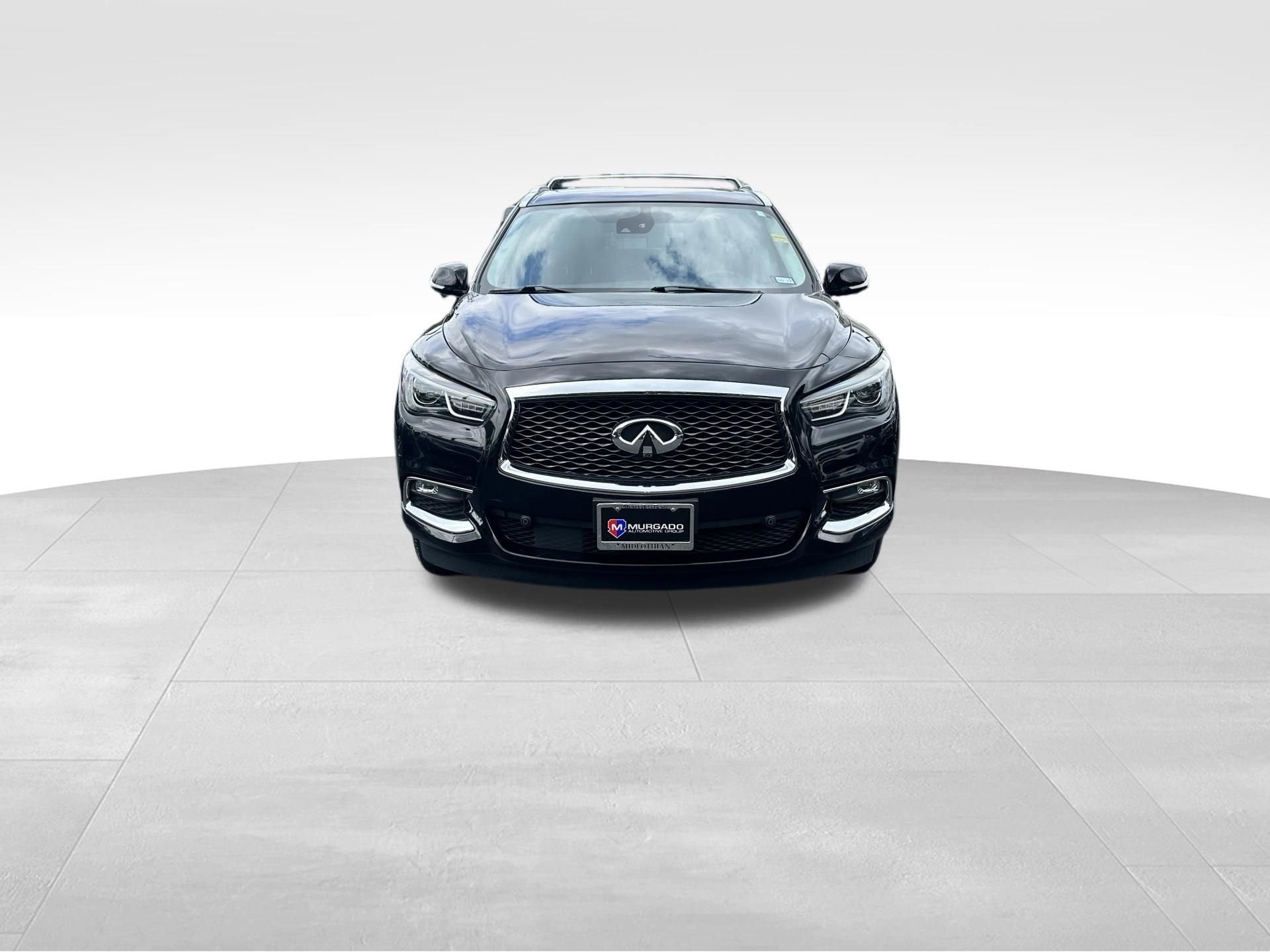 Used 2020 Black INFINITI LUXE image 2