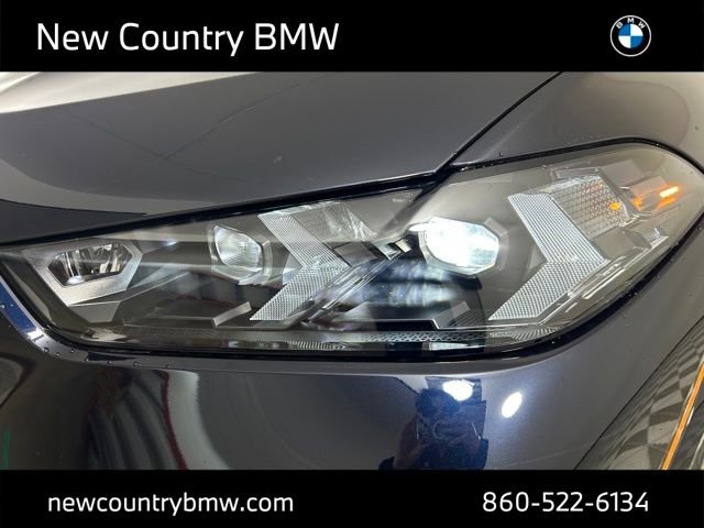 New 2026 Carbon Black Metallic BMW xDrive40i image 30