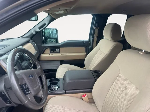 Used 2013 Pale Adobe Metall Ford XLT image 8