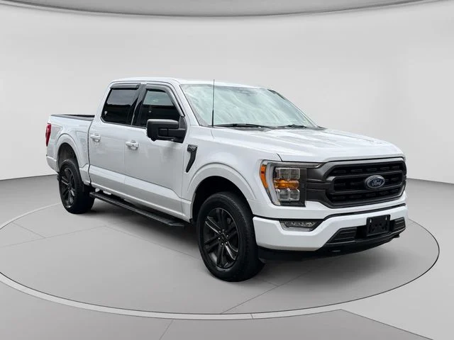 Used 2022 Oxford White Ford XLT image 7