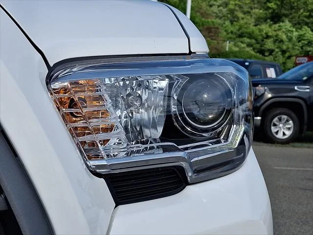 Certified Used 2023 ICE CAP Toyota  image 12