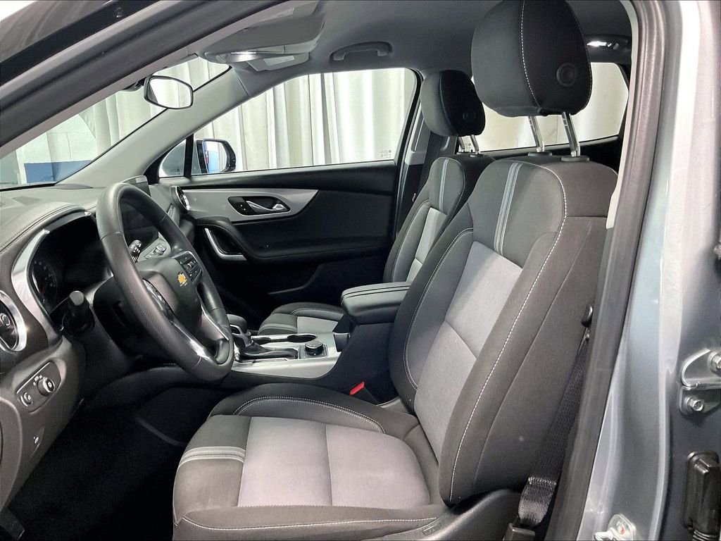 Used 2025 Gray Chevrolet LT image 10
