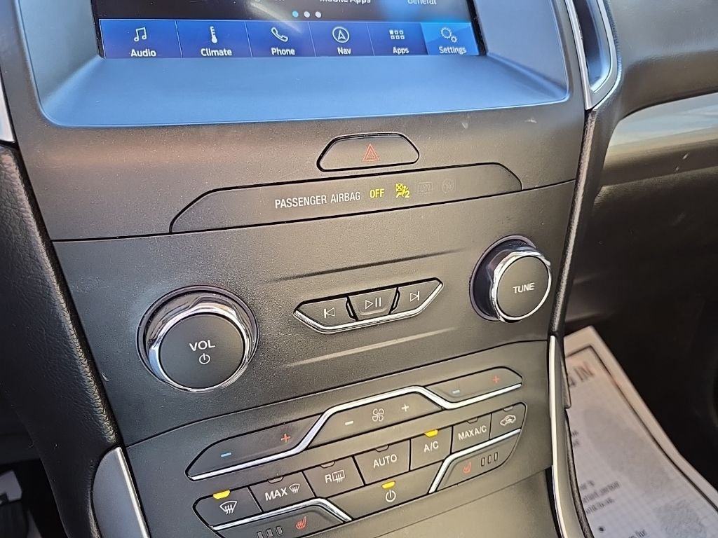 Used 2019 Blue Ford SEL image 58