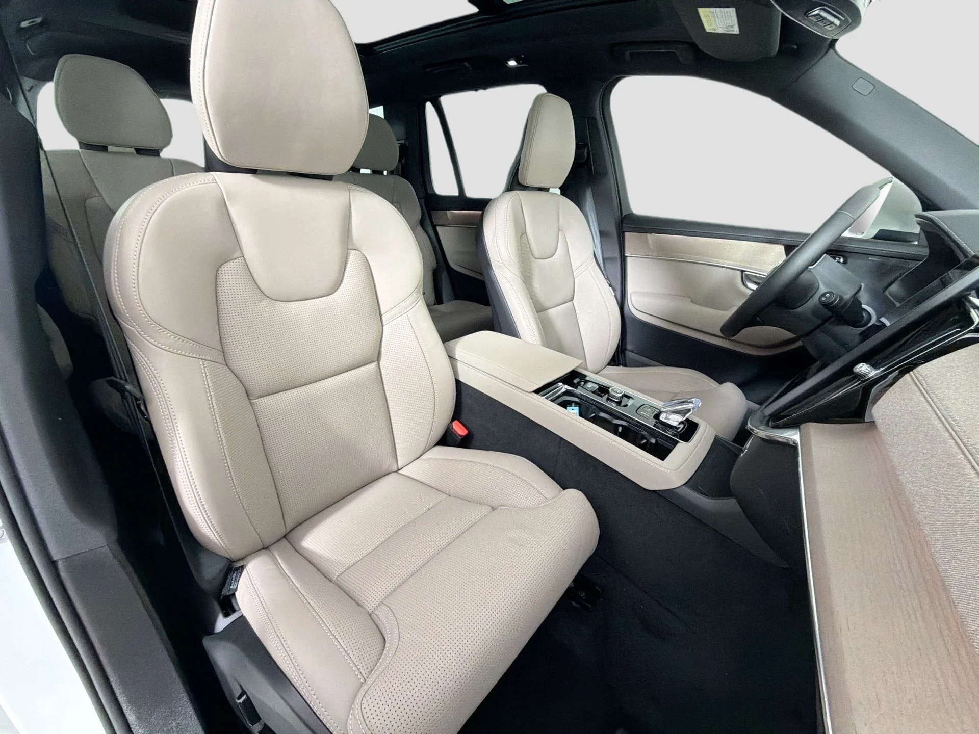 New 2026 Crystal White Volvo Ultra image 28
