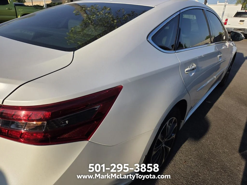 Used 2017 White Toyota XLE image 7