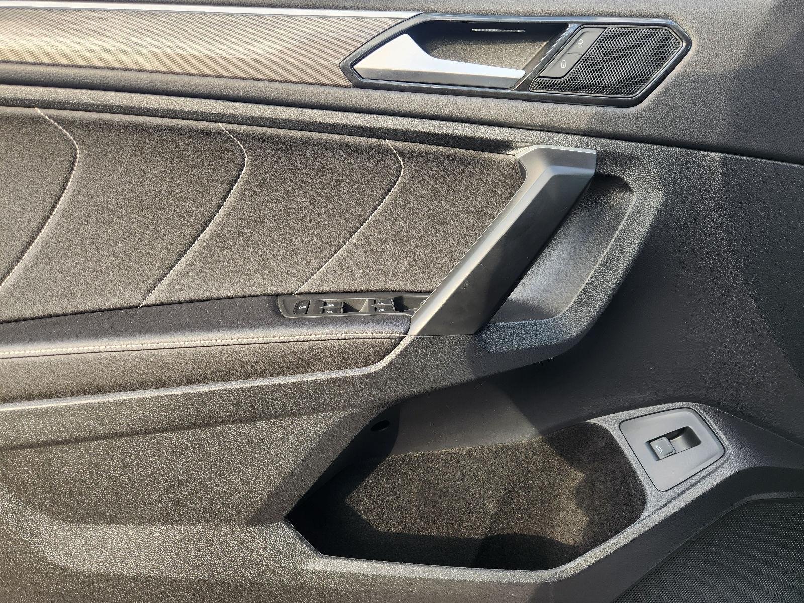 2024 Volkswagen Tiguan photo 28 of 33