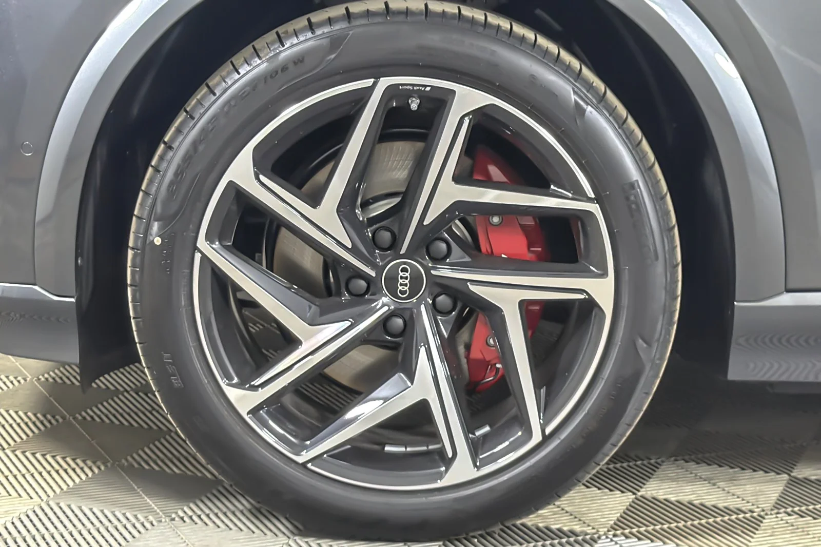 New 2027 Daytona Gray Pearl Effect Audi Premium Plus quattro image 25