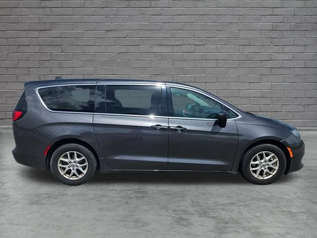 Used 2023 Gray Chrysler LX image 6