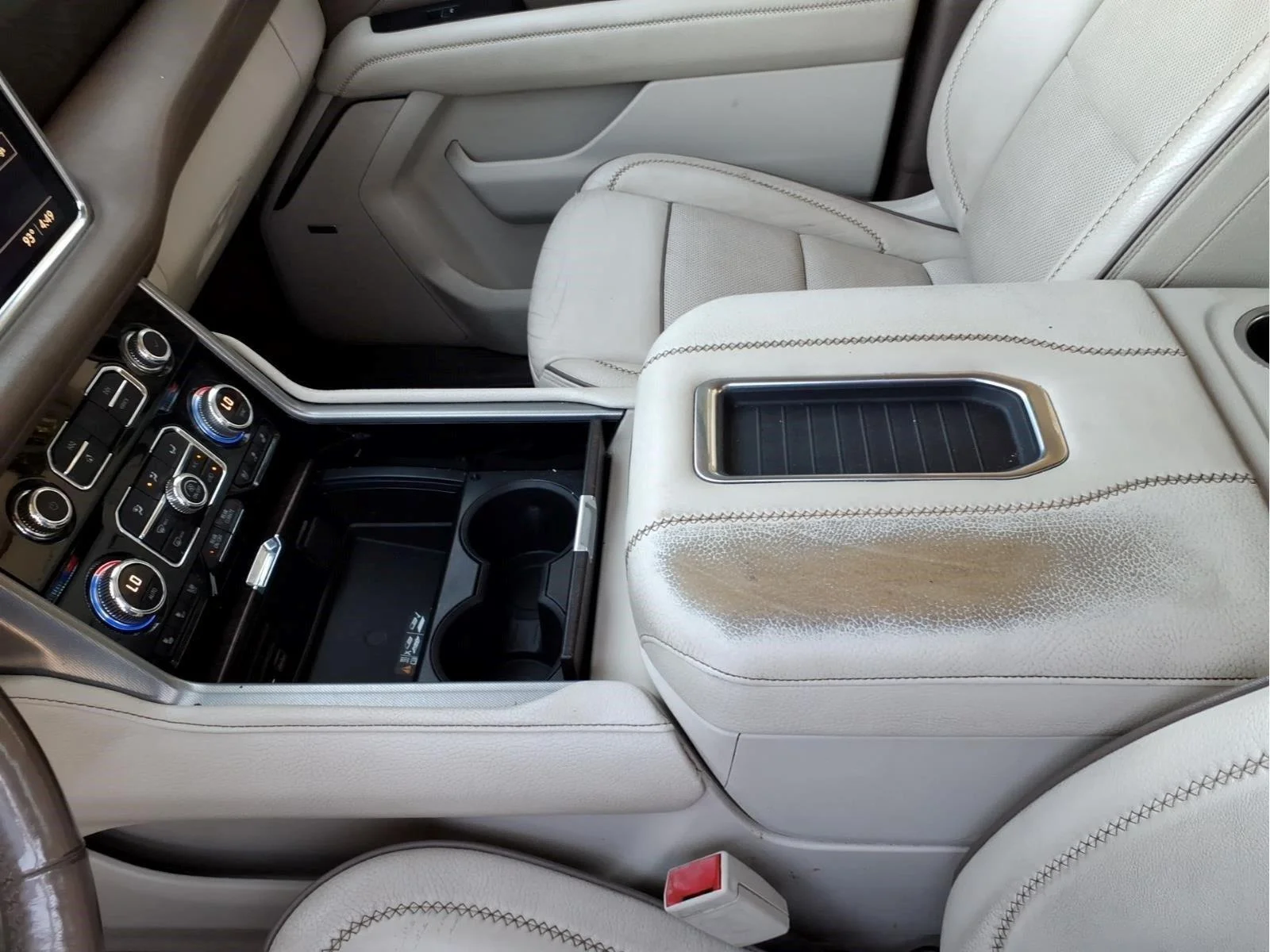 Used 2021 WHITE FROST TRICOAT GMC Denali image 25
