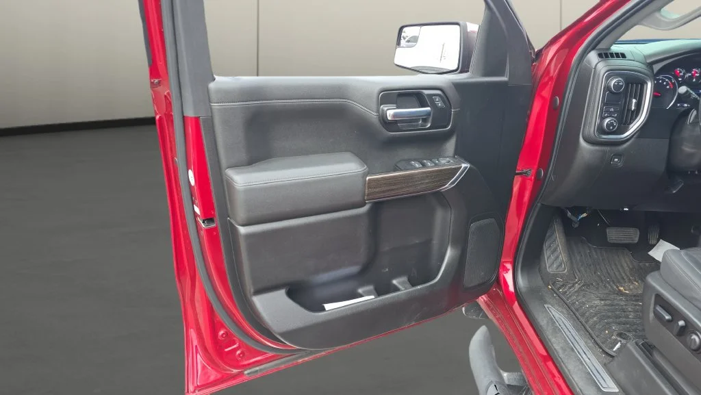 Used 2022 CHERRY RED TINTCOAT Chevrolet LT image 15
