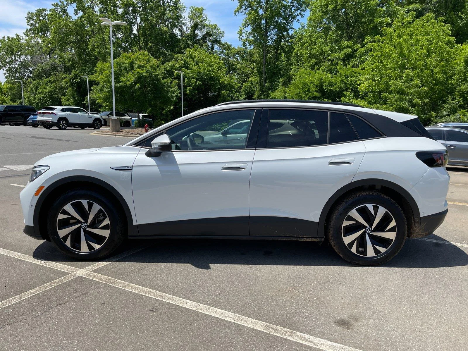 New 2026 Opal White Pearl Volkswagen Pro image 2