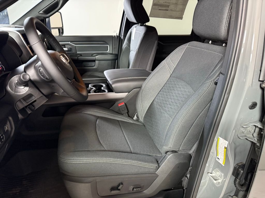 2026 RAM 2500 Big Horn - Photo 12