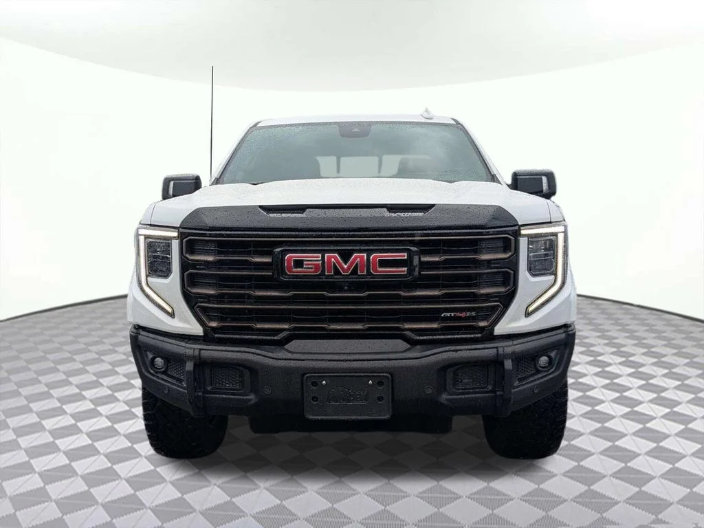 Used 2024 White GMC AT4X image 7