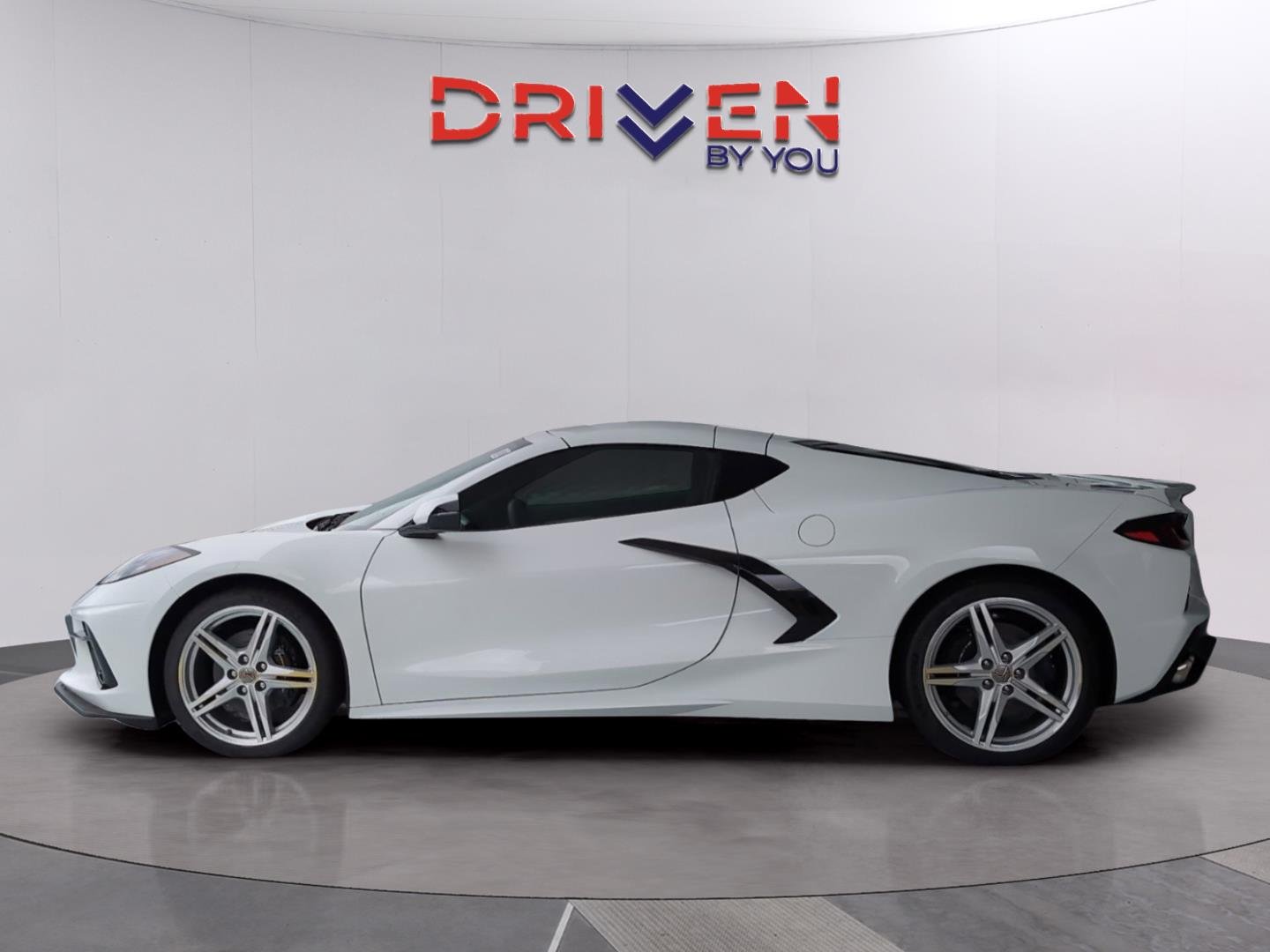 New 2026 Arctic White Chevrolet 2LT image 2