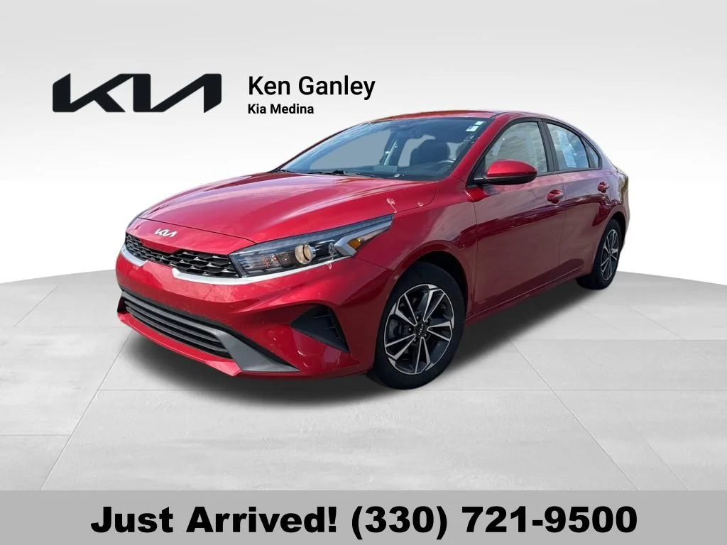 2024 Kia Forte LXS AT's photo