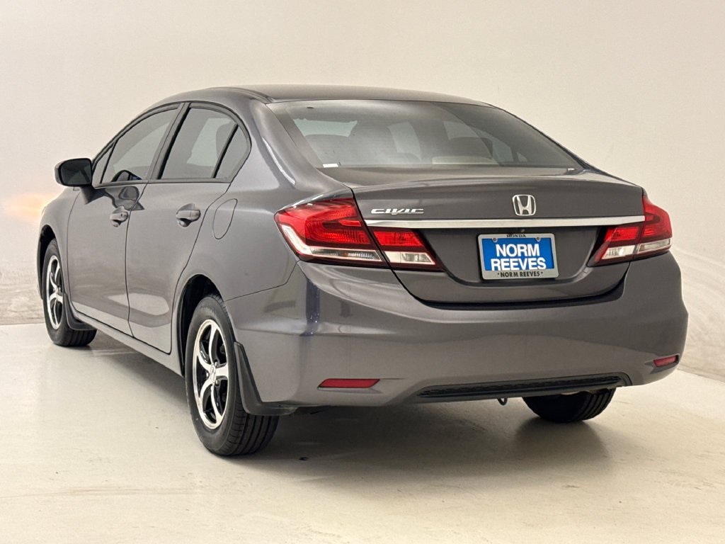 Used 2015 Alabaster Silver Metallic Honda SE image 7