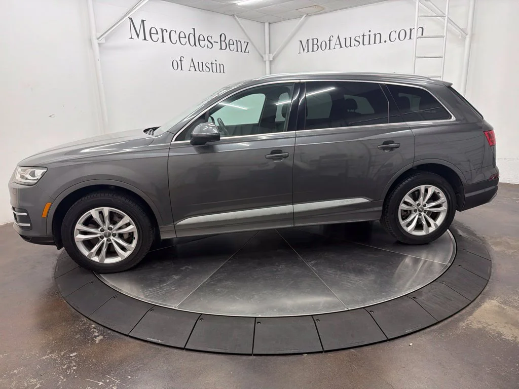 Used 2019 Gray Audi 45 Premium image 4