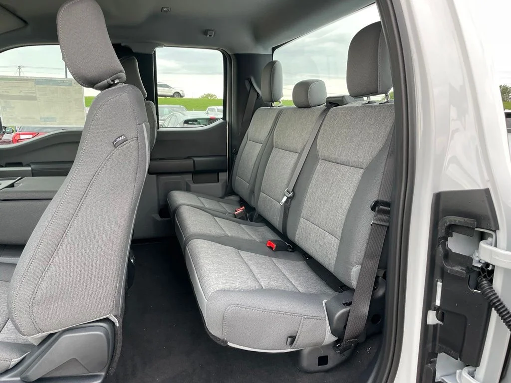 New 2026 Oxford White Ford F-350® XL image 9