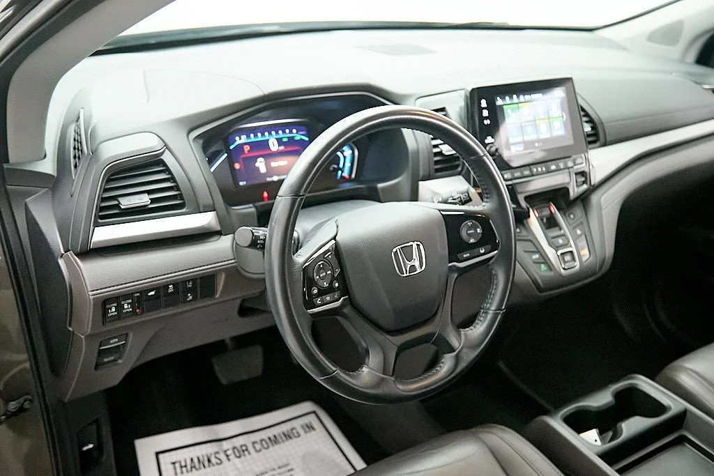 Used 2018 Gray Honda EX-L image 15
