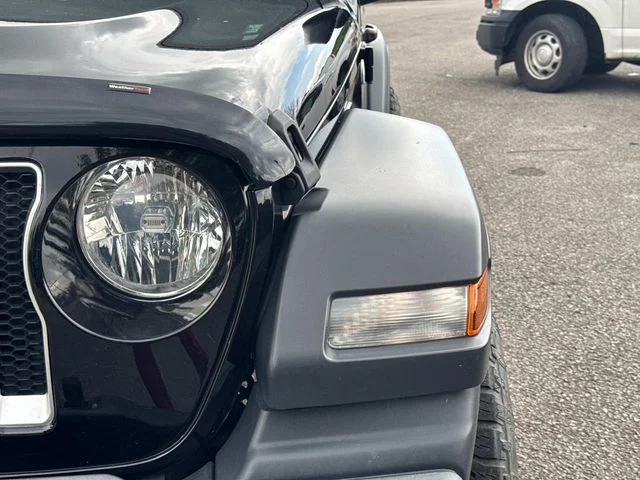 Used 2018 Black Jeep Sport S image 11