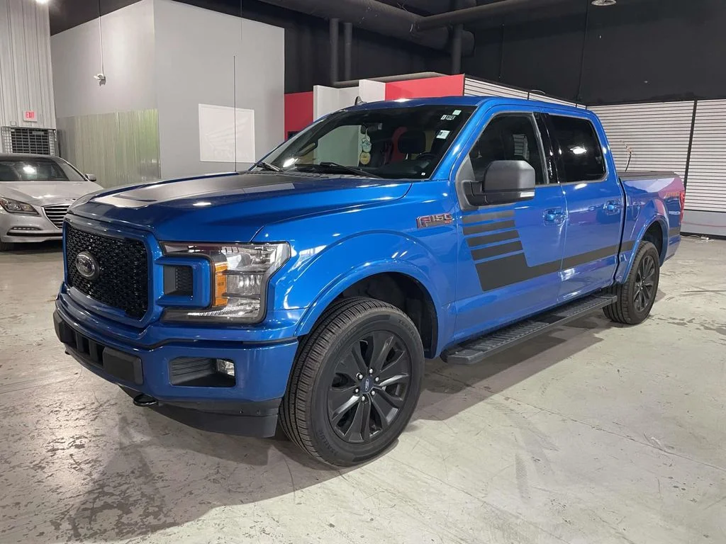 Used 2020 Blue Ford XLT image 3